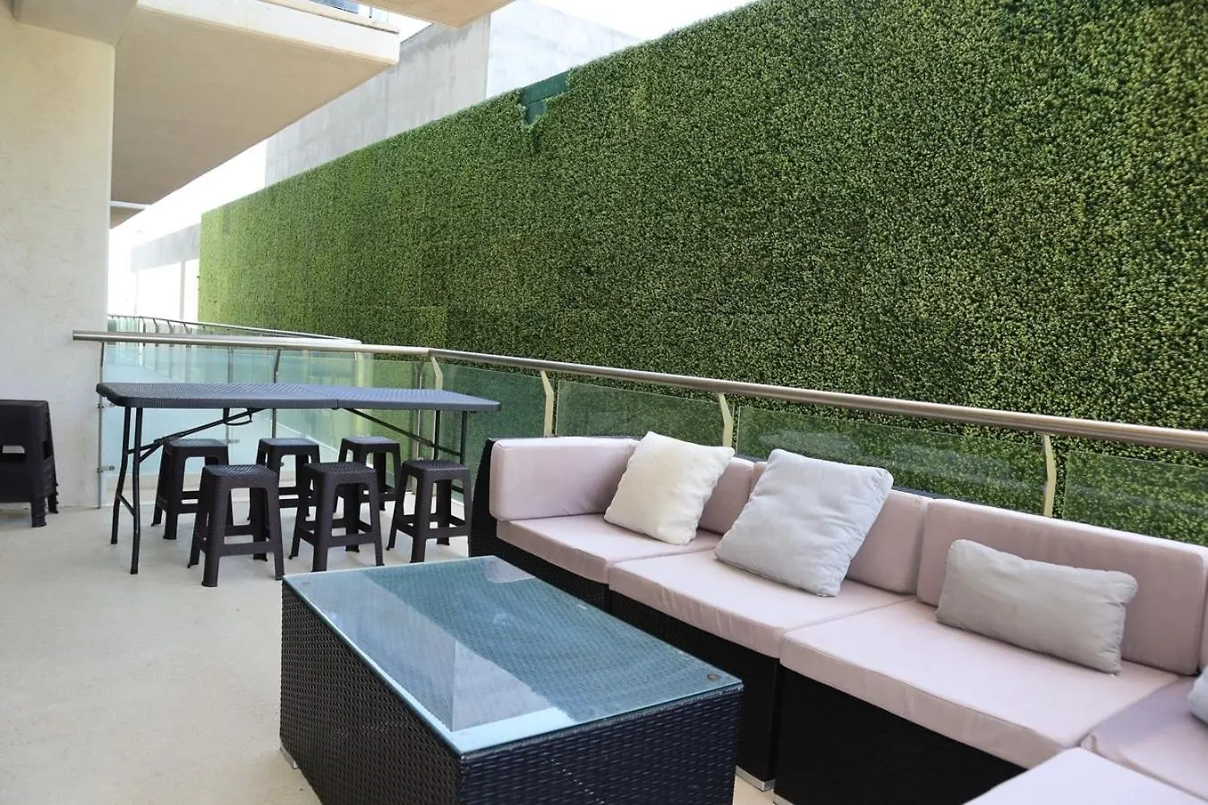 Modern Apt With Balcony & Pool, Marina Puerto Cancun