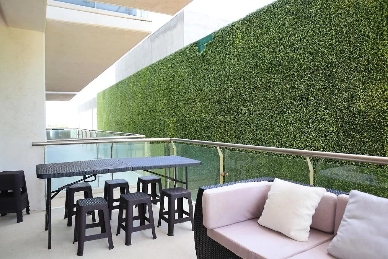 Modern Apt With Balcony & Pool, Marina Puerto Cancun Mexico
